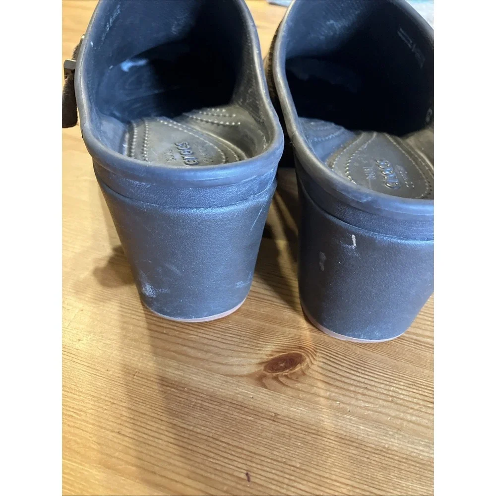 CROCS product pair